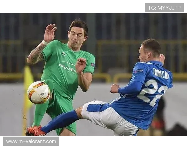 朗斯登顶启示：团队足球与精准战术可弥补球星缺失